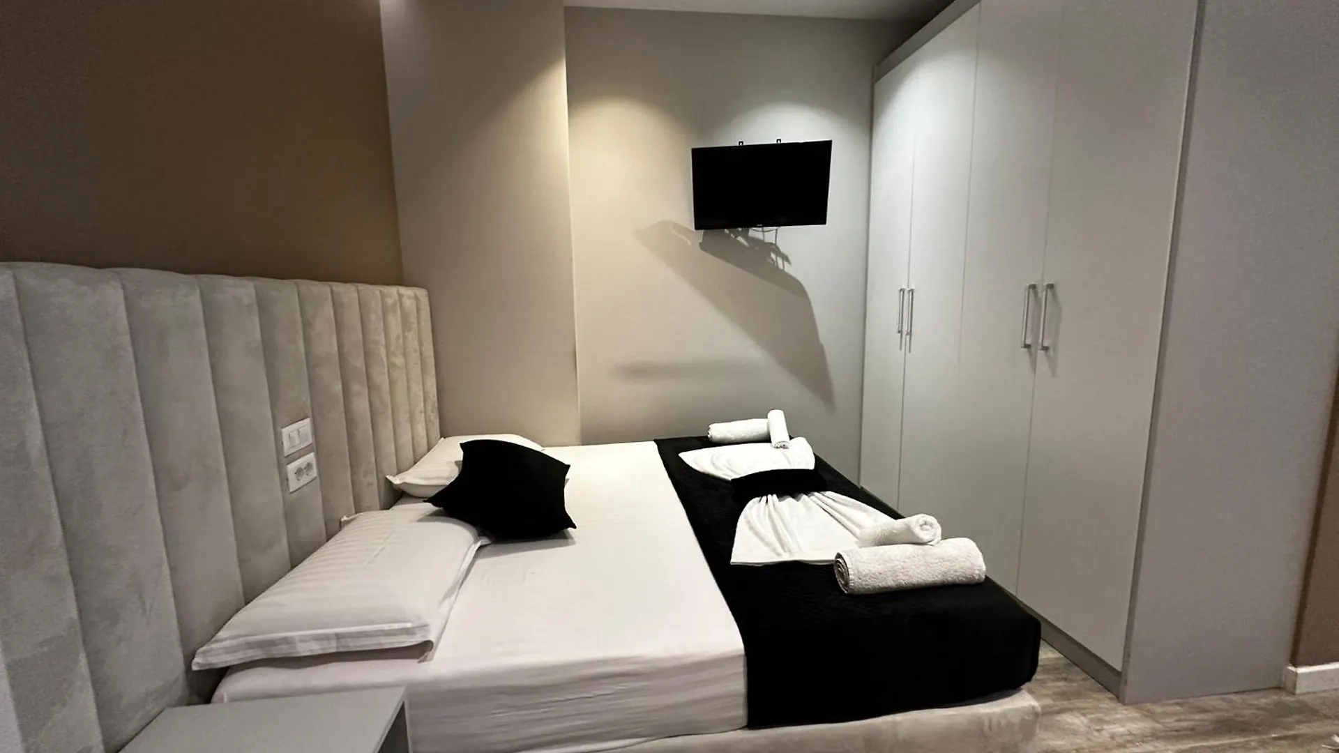Deluxe Apartment Tirana Albania
